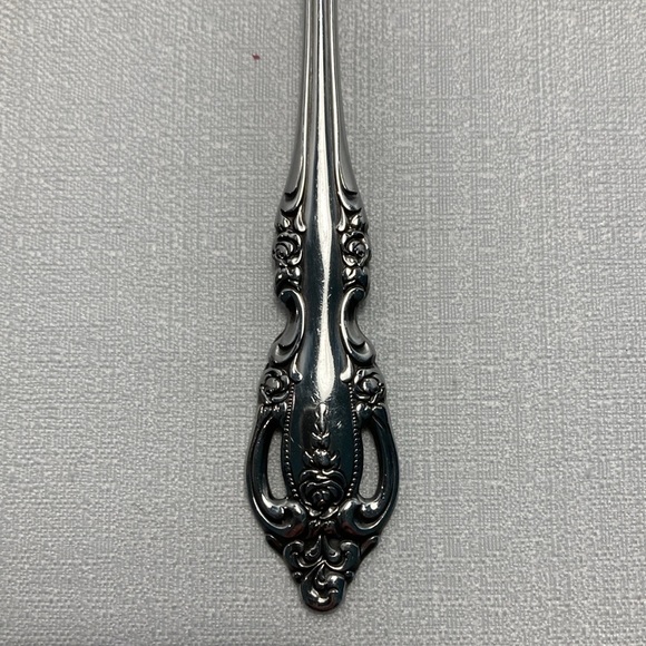 Oneida Community BRAHMS Stainless Glossy Rose Flatware Salad Fork - Picture 2 of 7